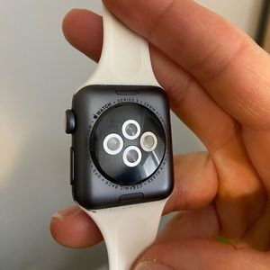 Apple Watch: Series 3, 38mm, Space Gray, Cellular, with broken screen but works!